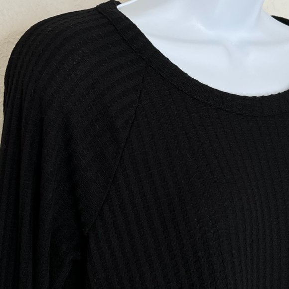 Chaser‎ Long Sleeve Waffle Thermal Tunic Sweater Top, Black, Medium - Picture 6 of 9